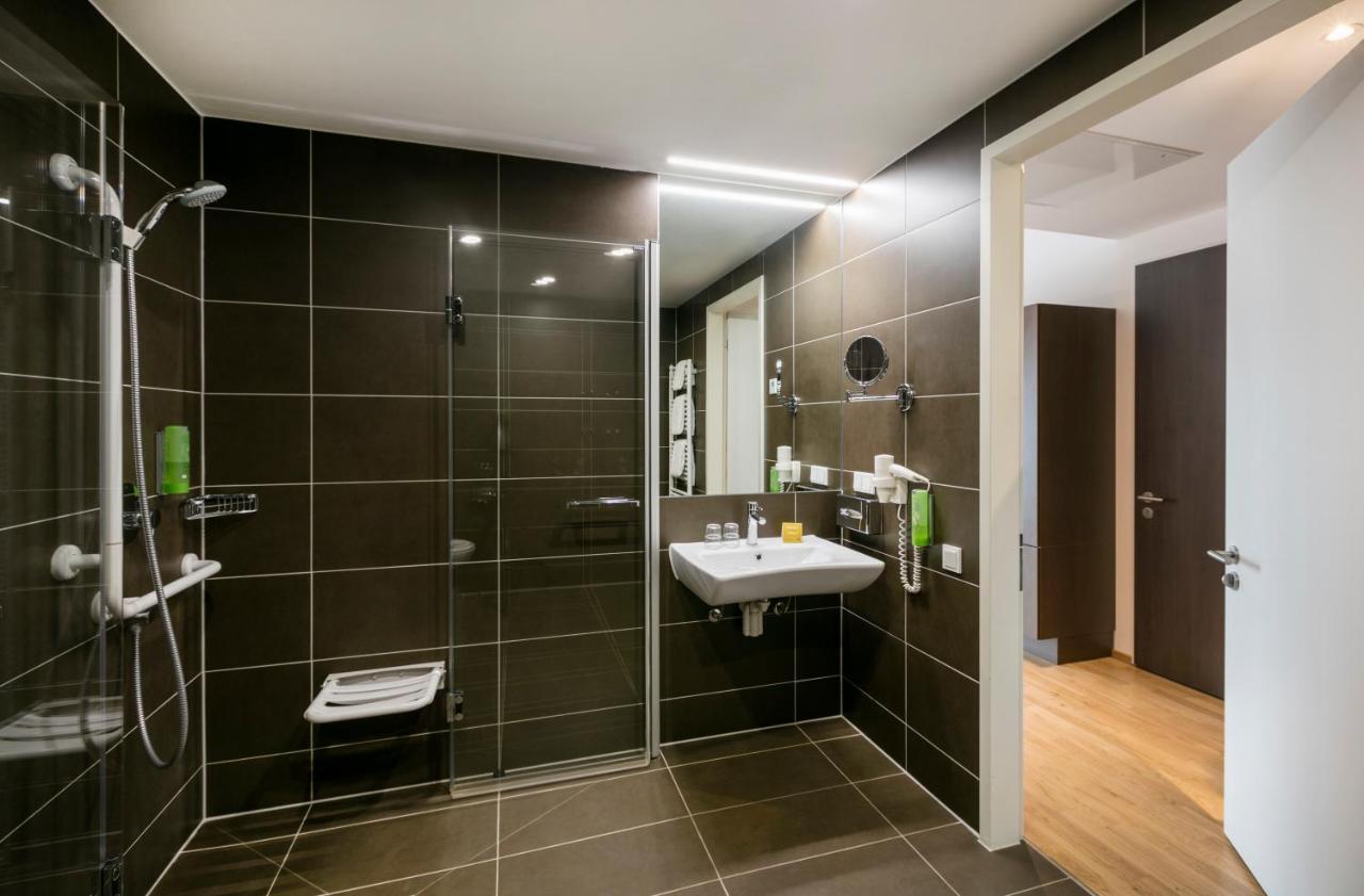 Jufa Hotel Hamburg Hafencity Екстер'єр фото